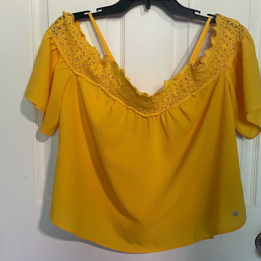 Guess Yellow Ruffled Cropped Blouse - Picture 6 of 14